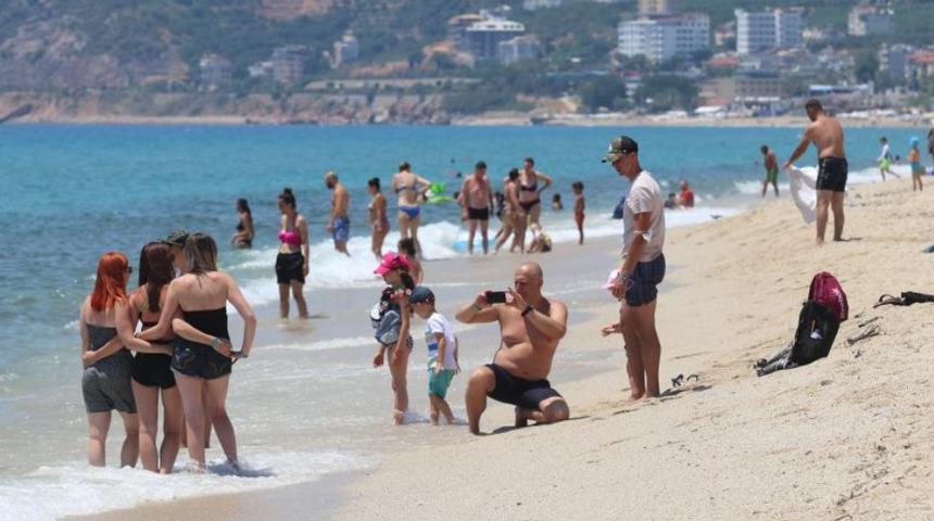 Alanya’da Ruslar Almanları geçti: Türk erkeklerle evlenip çocuk sahibi oluyorlar