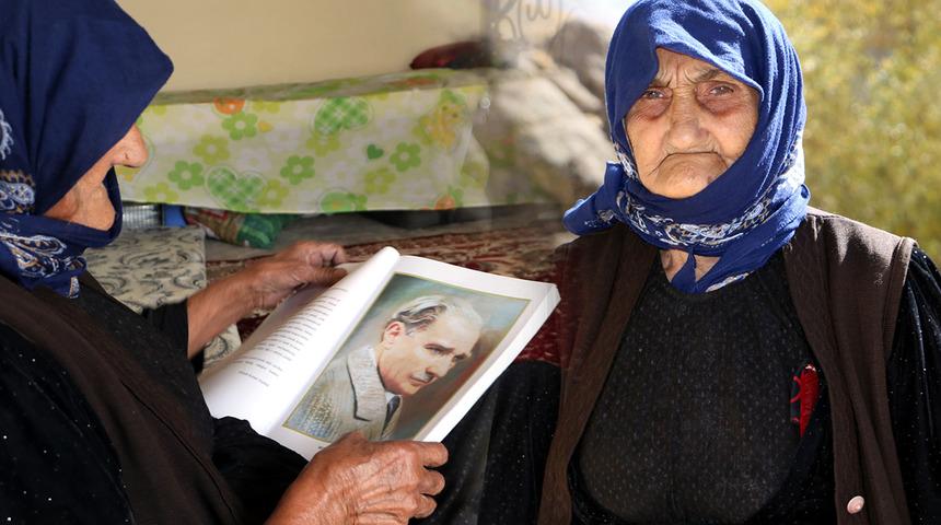 117 yaşındaki Muteber Nine 29 Ekim 1923 gününü anlattı! "Köyde halay çektik"