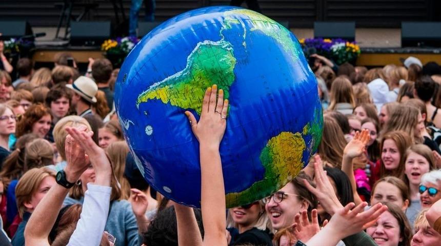 İklim krizi: BBC Dünya Servisi'nin anketine göre iklim değişikliğiyle mücadeleye kamuoyu desteği artıyor, Türkiye'de 'iddialı hedef' isteyenlerin oranı yüzde 56