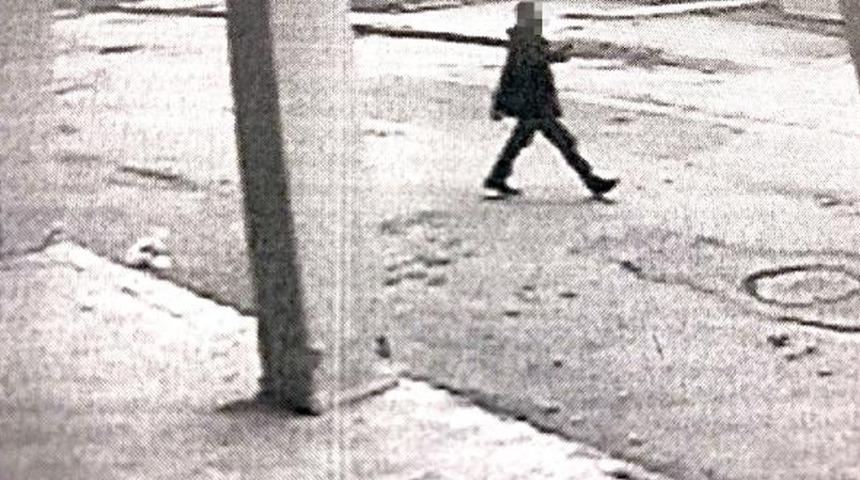 Otobüs durağında cinsel ilişki teklifinde bulundu, savunması 'pes' dedirtti