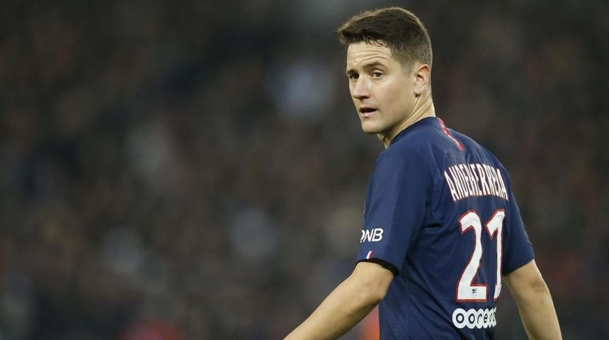 PSGli Ander Herrera kırmızı ışıkta soyguna uğradı