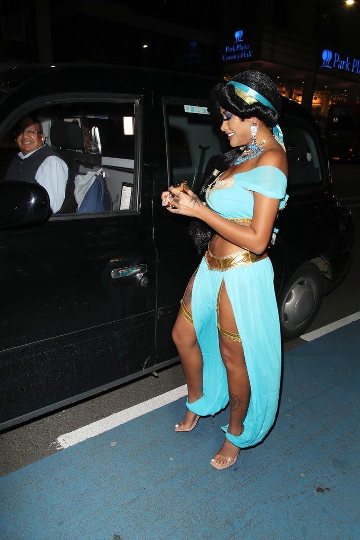 Trans Youtuber 'Prenses Yasmin' kostümüyle nefes kesti G4