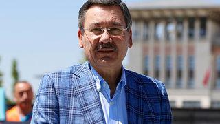 Melih Gökçek Neden görevden alındın? sorusuna sinirlendi: Sana ne?