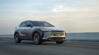 Toyota elektrikli modeli bZ4X'i tanıttı