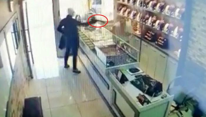 Antalya'da soyguncu dehşeti! Kuyumcu çalışanını öldürüp 2 kilo altını alarak kaçtı
