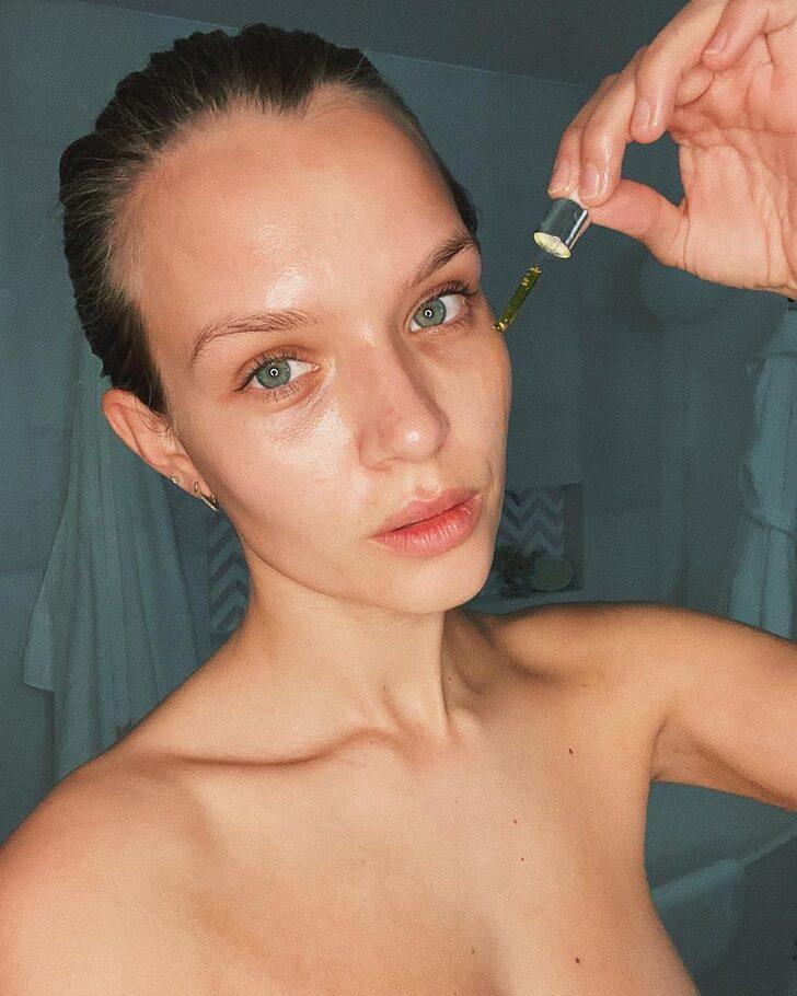 Victoria's Secret meleği Josephine Skriver, cesur pozlarıyla yürek hoplatıyor! G5