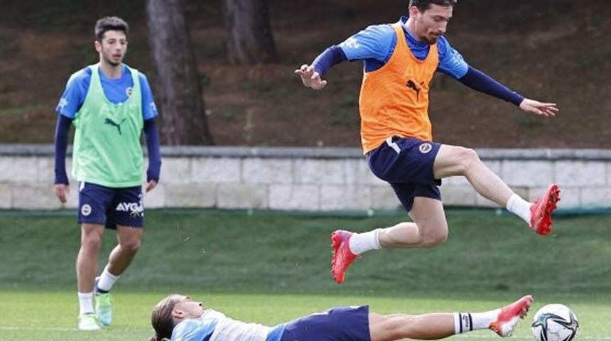 Fenerbahçe'de İrfan Can ve Mert Hakan fırtınası