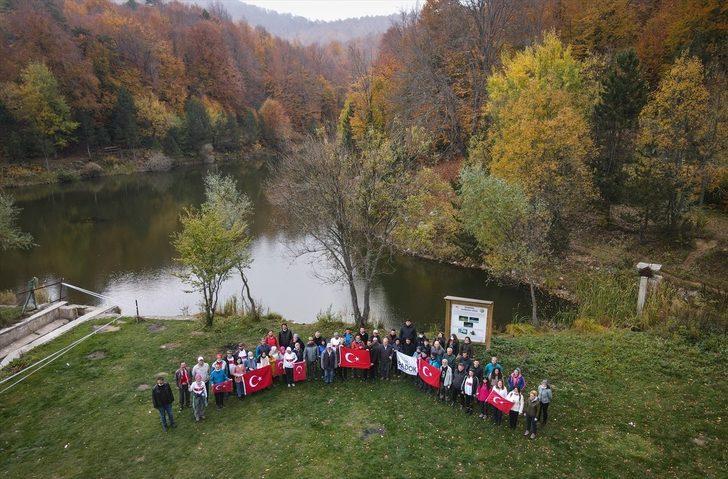 Domaniç Dağları'nda 29 Ekim Cumhuriyet Doğa Yürüyüşü yapıldı G3