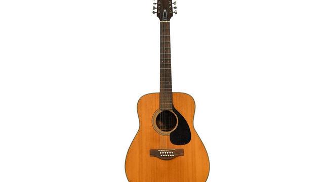 Pink Floyd’un kurucusu Syd Barrett’a ait gitar 20 bin sterline satıldı