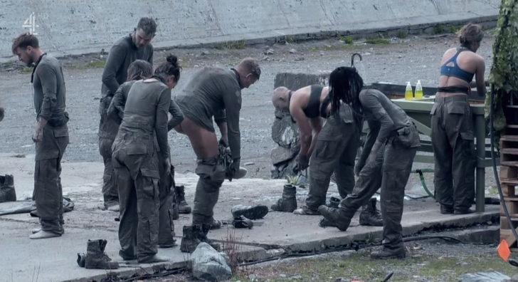 Talimatla soyundular sansürsüz yayınladılar! G4