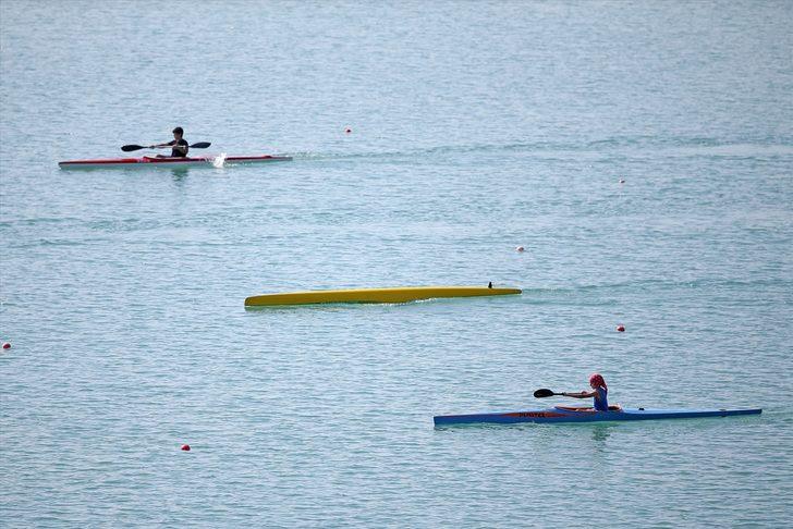 Adana'da, Cumhuriyet Bayramı kapsamında Durgun Su Kano Yarışları yapıldı G2
