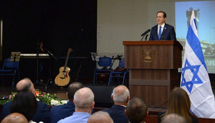 İsrail Cumhurbaşkanı Isaac Herzog, Kefr Kasım katliamı nedeniyle özür diledi