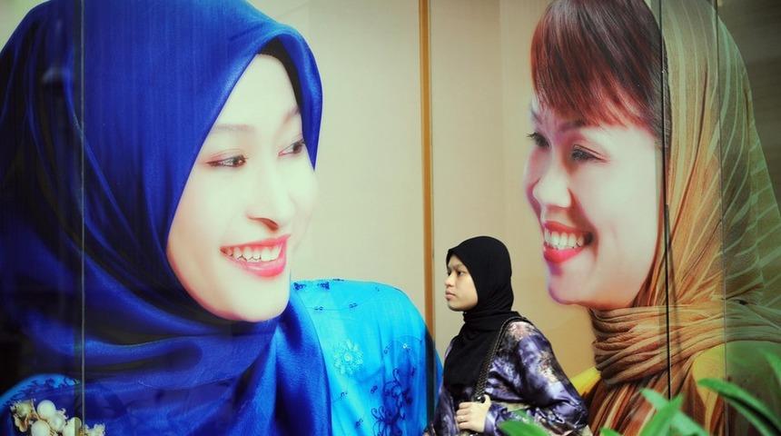 Malezya şirketlere y&ouml;netim kurullarında kadın y&ouml;netici bulundurma zorunluluğu getirdi