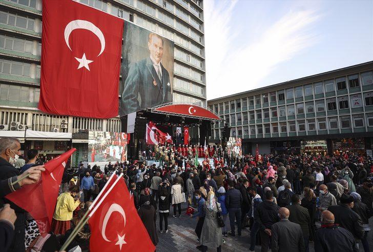 Cumhuriyetin 98'inci yılı Ulus Meydanı'nda konserle kutlandı G3