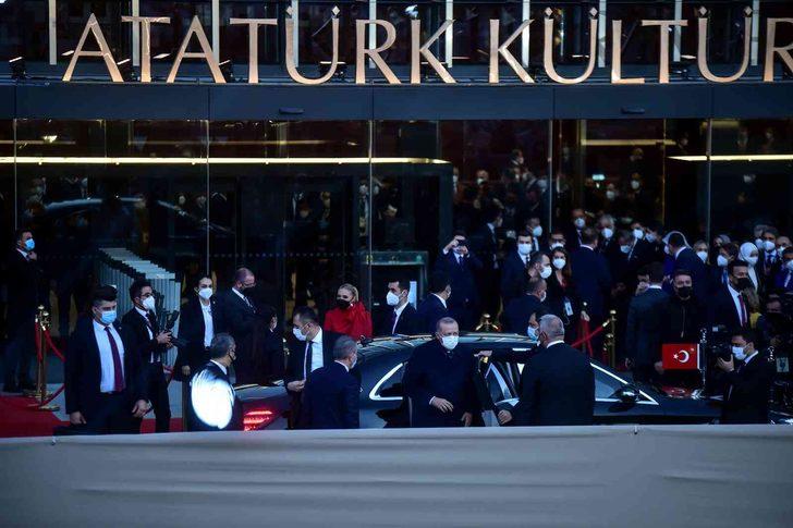 Son Dakika: İstanbul yeni Atatürk Kültür Merkezi'ne kavuştu G5