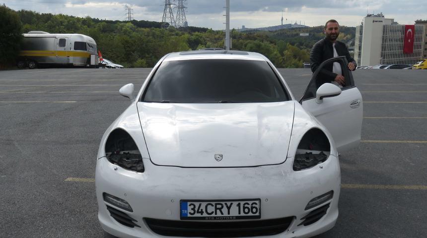 Beykoz'da hırsızlar lüks otomobillerin farlarını çaldı