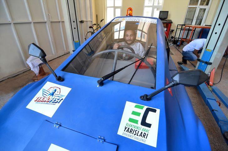 Konya'da üniversiteliler elektromobil ve hidromobil kategorisinde iki otomobil yaptı G4