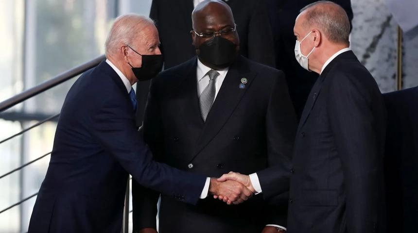 G20 Liderler Zirvesi Roma'da başladı! Erdoğan ve Biden'dan dikkat çeken kare