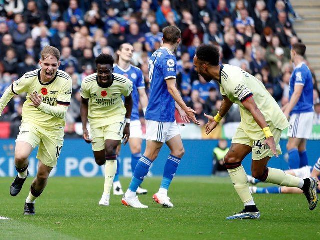 Arsenal, Çağlarlı Leicester'ı yıktı