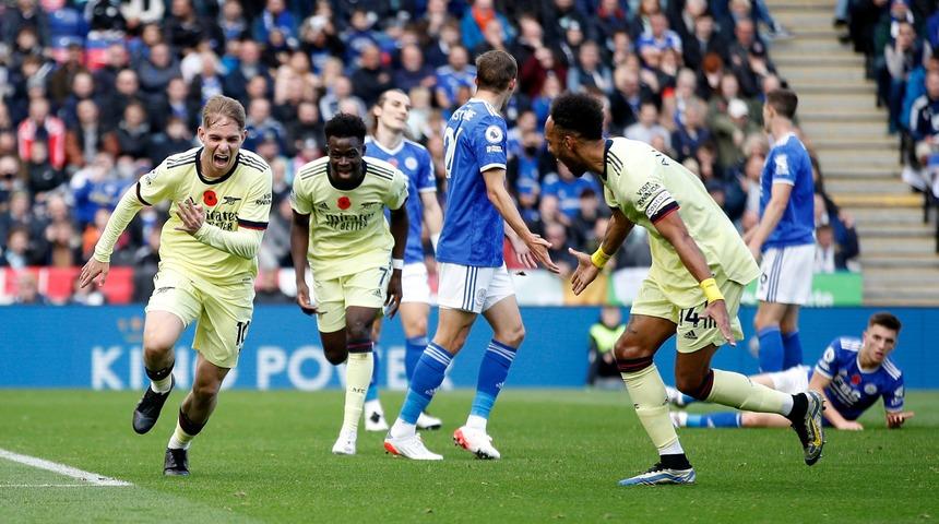Arsenal, Çağlarlı Leicester'ı yıktı