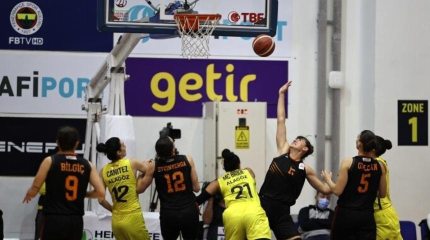 Fenerbahçe, derbide Galatasaray'ı mağlup etti