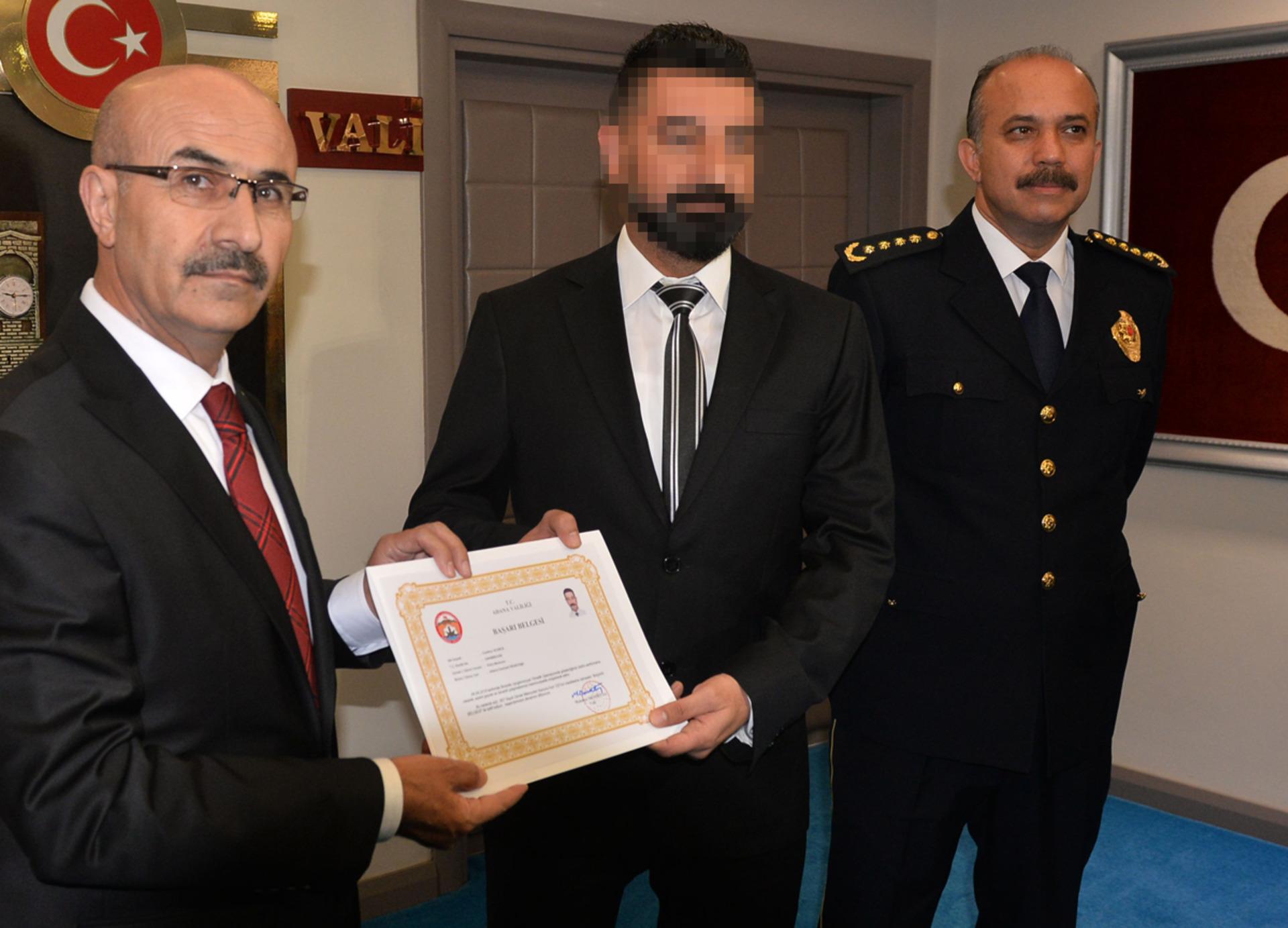 Adana'da ödüllü polis 25 kilo 'eroin' ile yakalandı