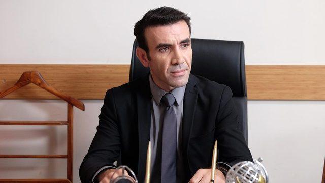 Yargı dizisinin Savcı Pars’ı Mehmet Yılmaz Ak’ın sevgilisi Türkiye güzeli çıktı!