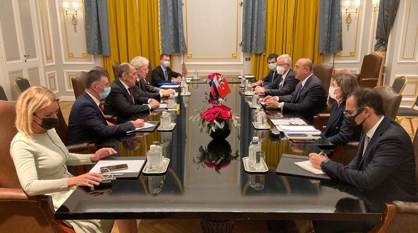 Çavuşoğlu'ndan SİHA tartışmalarına cevap: Türkiye bununla suçlanamaz