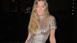 Şeyma Subaşı üstsüz pozunu paylaştı! Cadılar Bayramı kostümüyle dikkat çekti