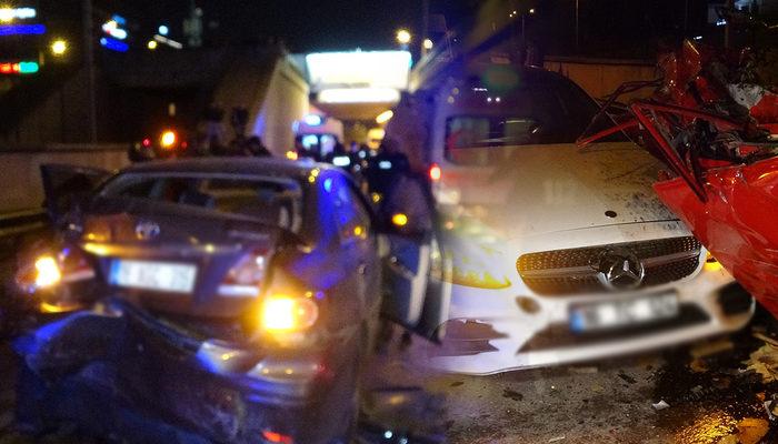 Bursa'da zincirleme trafik kazası! 7 araç birbirine girdi