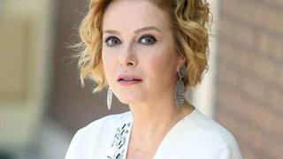 Zuhal Olcay’dan AKM sitemi! Her ne kadar davet edilmediysek de...