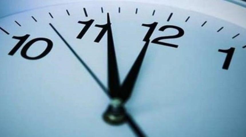 Şu an saat kaç? Saatler geri alındı mı, saatler Türkiye'de geri alınacak mı?