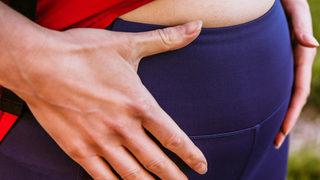 Karın şişliği neden olur? Sabahları bu şikayetlerle uyanıyorsanız...