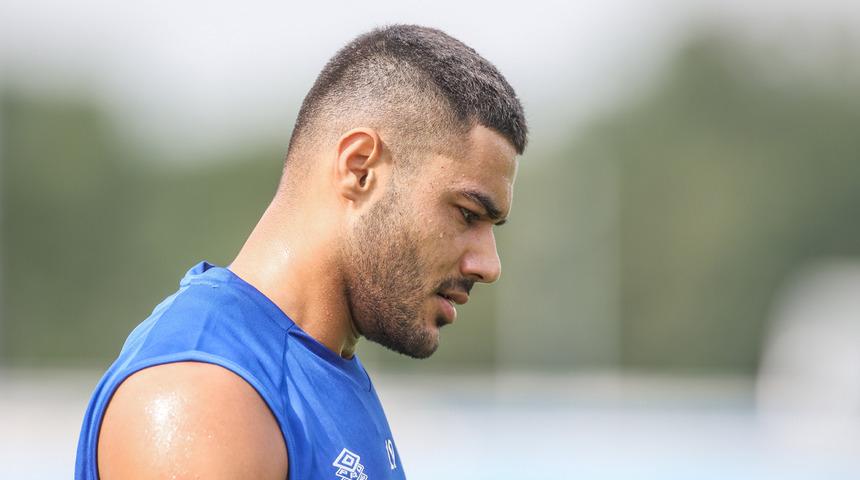 Ozan Kabak için işler hiç iyi gitmiyor