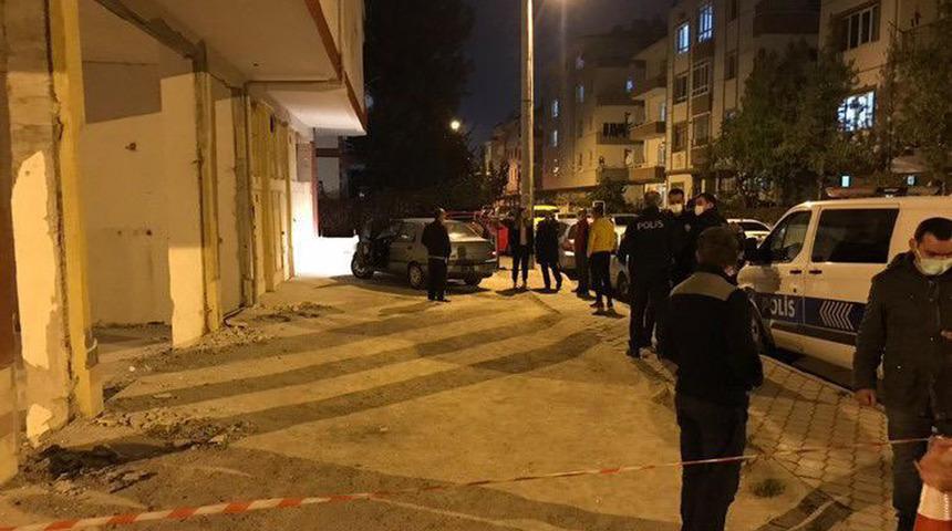 Ankara'da hareketli akşam! Kolonları çatlayan apartman tahliye edildi