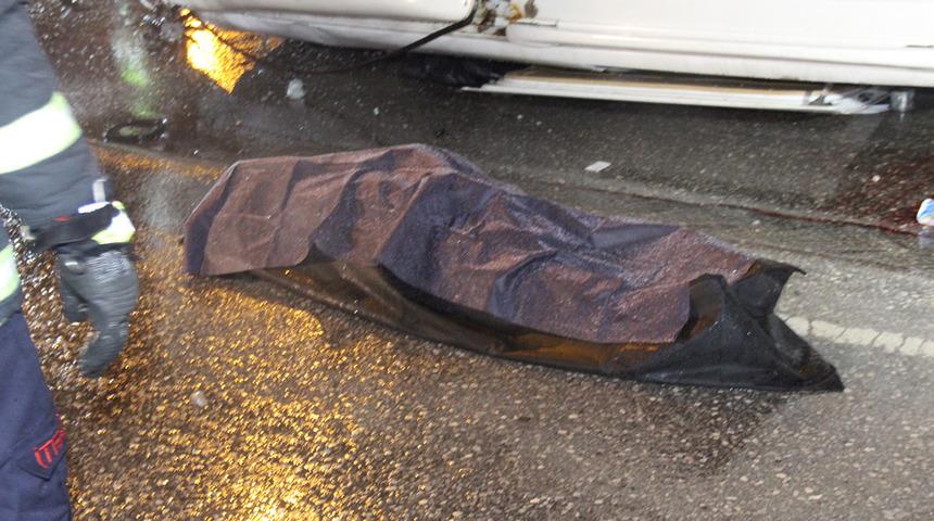 Korkunç kaza! Kontrolden çıkan aracın sürücüsü hayatını kaybetti