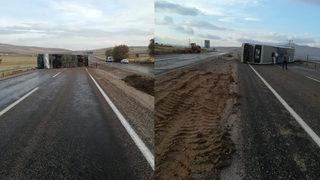 Kayseri'de feci kaza! Yolcu otobüsü devrildi: 11 yaralı