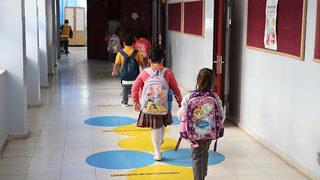 Okullar kapanacak mı? Bakan Koca'dan çok net açıklama