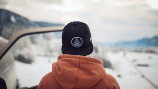 Bugünlerin havasına uygun hem sportif hem de şık cap şapka modelleri