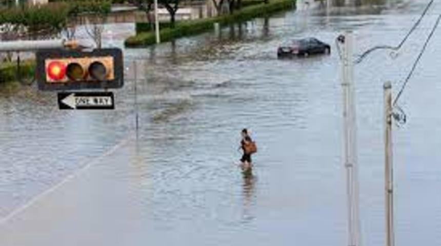 Teksas'ta sel baskını