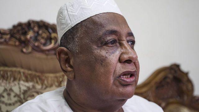 Sudan'da darbe: Eski lider Ömer el-Beşir'e yakın siyasetçilerden İbrahim Gandur yeniden tutuklandı