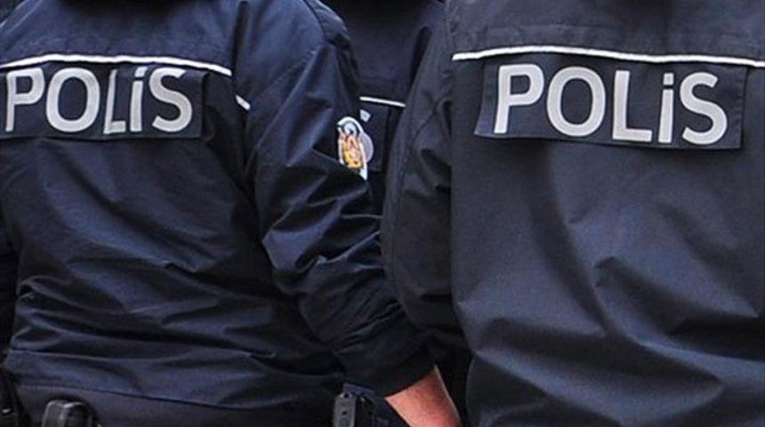 Esenyurt'ta 6 polis memuru tutuklandı! Araca sahte para ve uyuşturucu koymuşlar