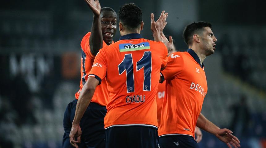 Başakşehir geriden gelip 3 puana uzandı
