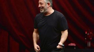 Gösterisi iptal olan Cem Yılmaz'ın takipçisine verdiği yanıt olay oldu