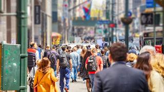 Aşı zorunluluğuna uymayan 9 bin çalışana ücretsiz izin