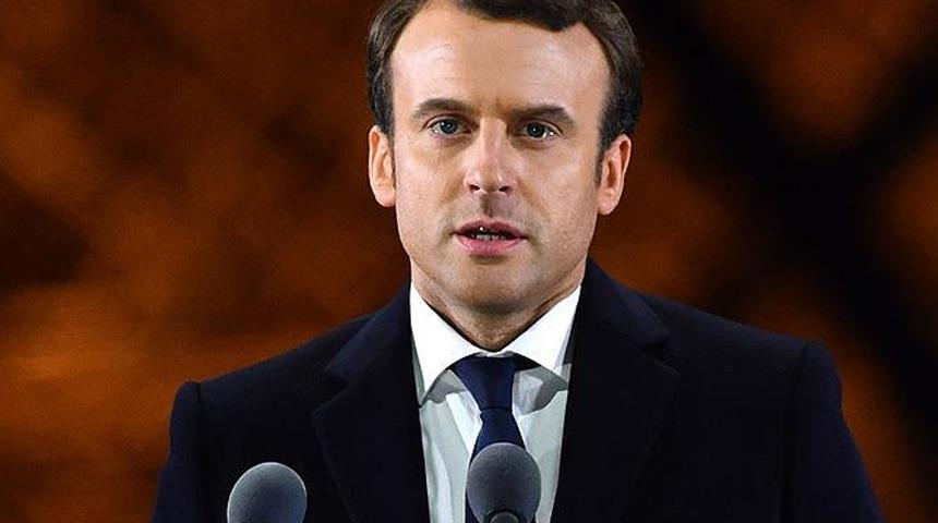 Fransa balıkçılık sorunu yaşadığı İngiltere'ye karşı misillemede bulunmayı erteledi