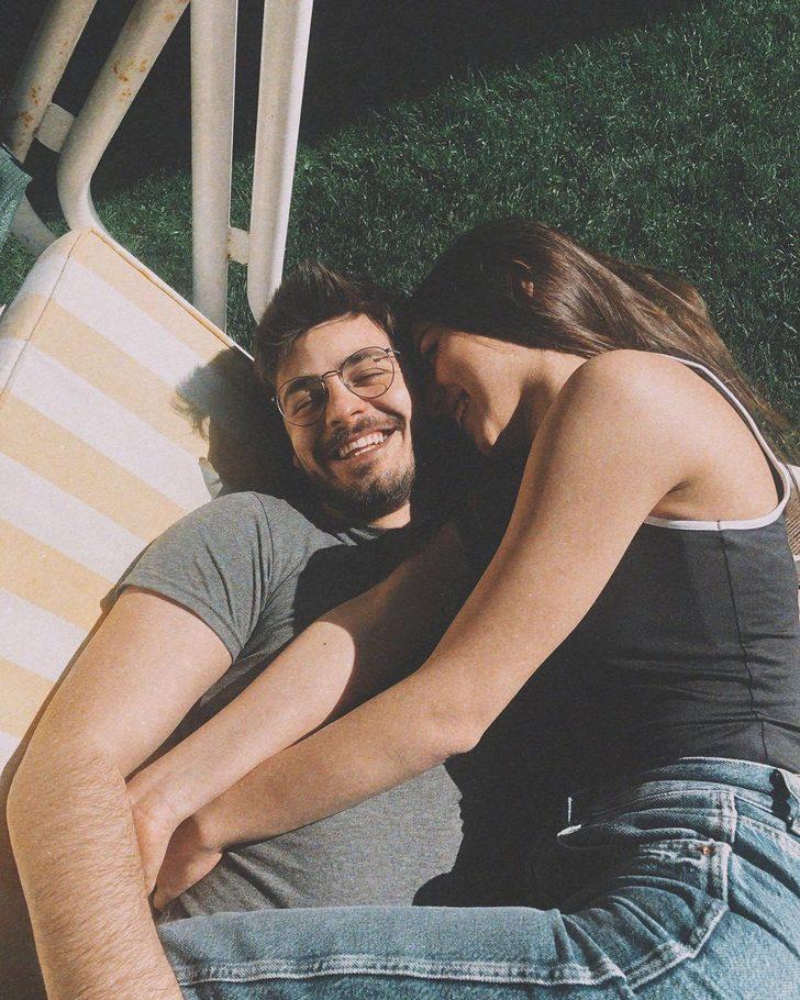 Üç Kuruş dizisinin güzeller güzeli Leyla'sı Aslıhan Malbora, sevgilisini öpmelere doyamadı! G5