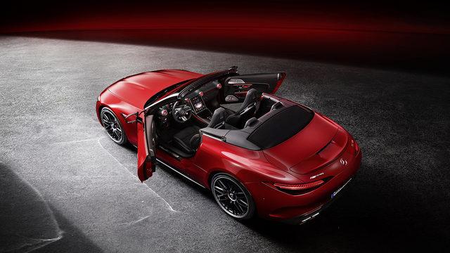 Tamamen yenilendi: Yeni Mercedes-AMG SL resmen lanse edildi! İşte özellikleri