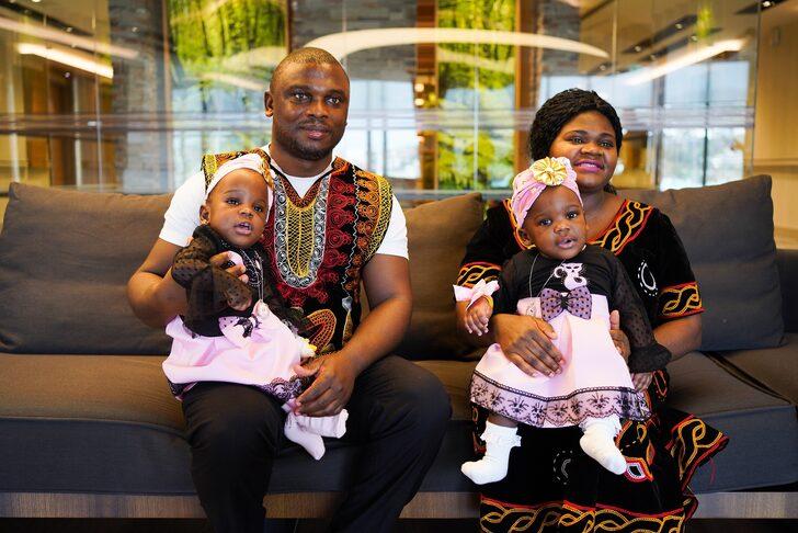 Kamerunlu yapışık ikizler 27 saat süren ameliyat sonrası sağlıklarına kavuştu! G3