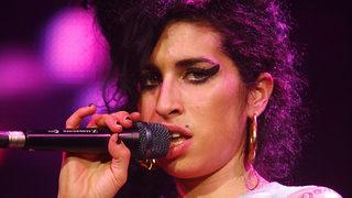 Amy Winehouse'un eşyaları açık artırmada